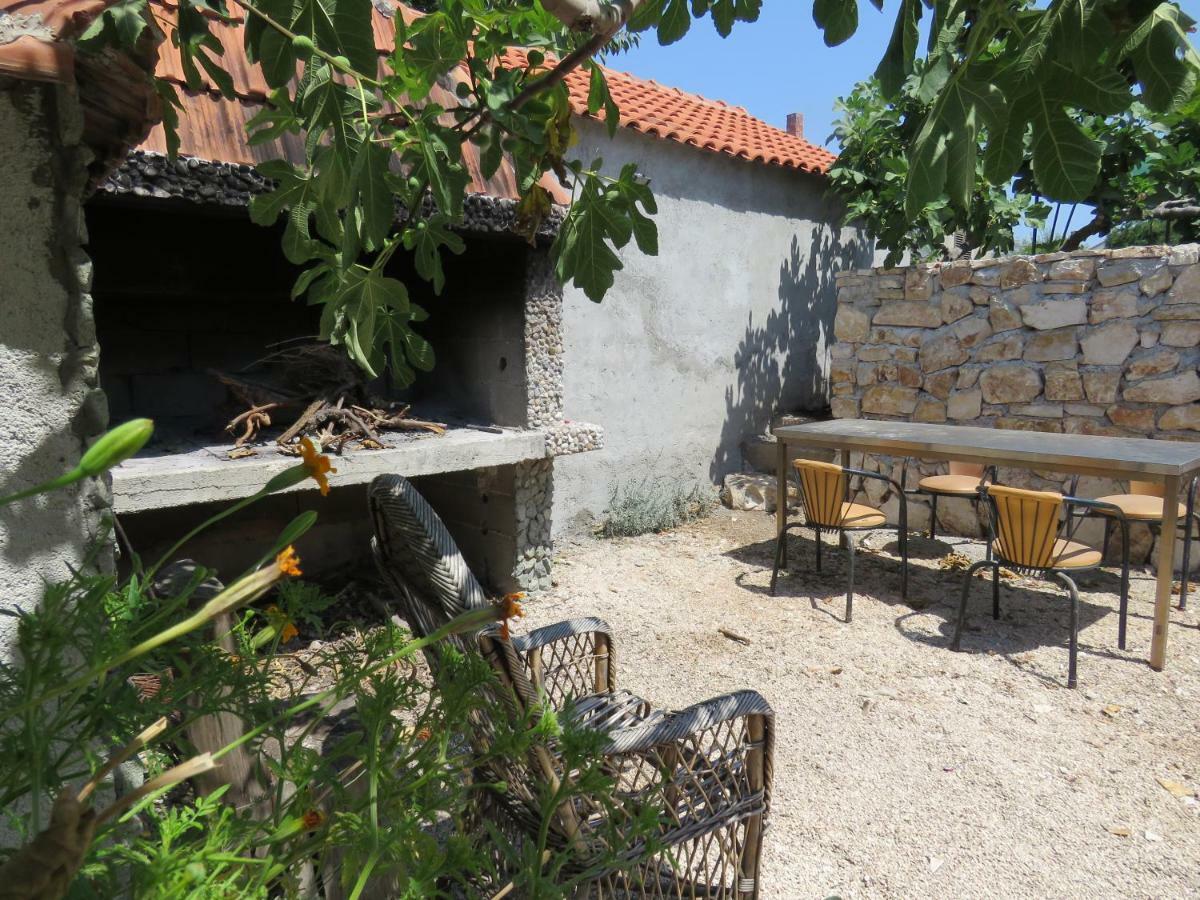 Guesthouse Dila Galovac  Экстерьер фото
