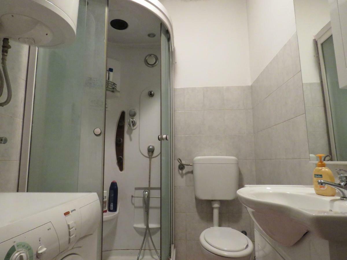 Guesthouse Dila Galovac  Экстерьер фото